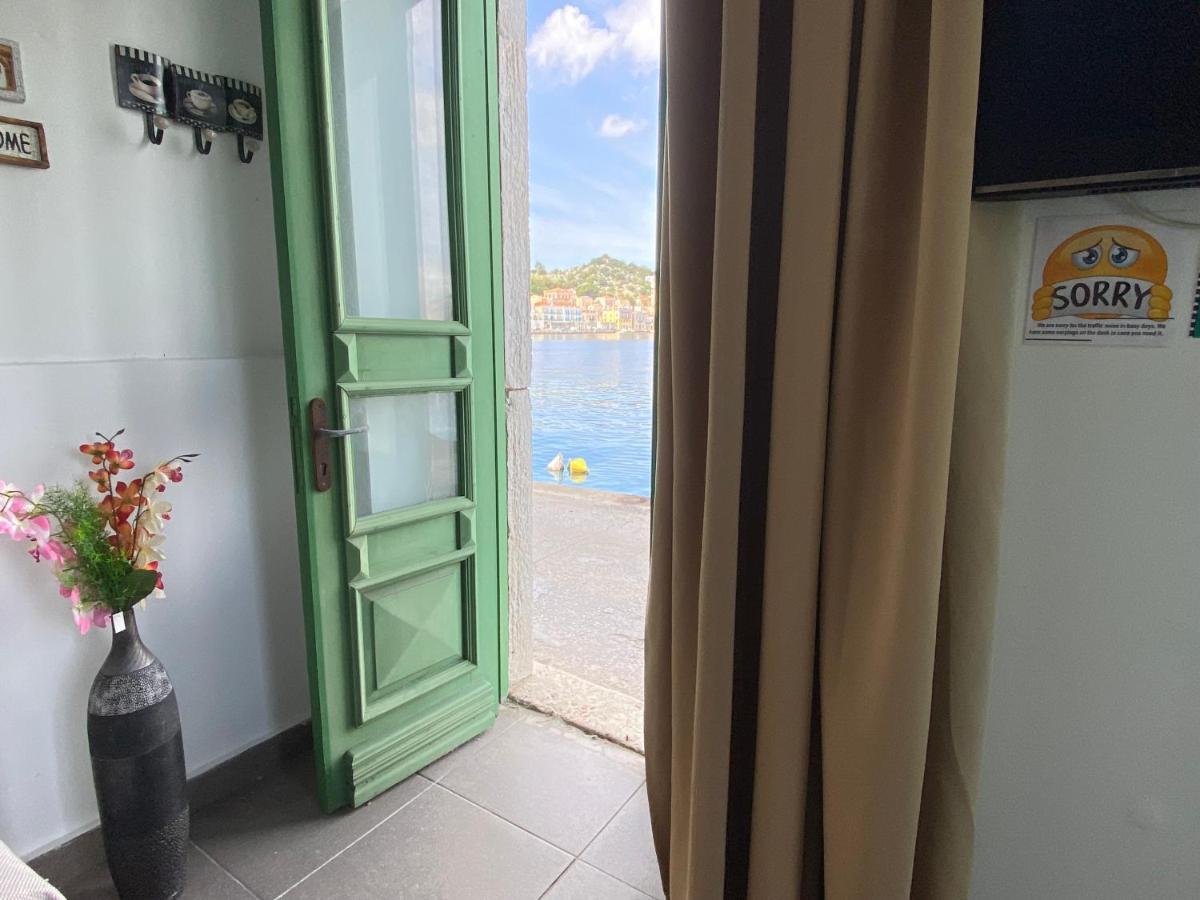 Appartamento Seafront - Harbour View , Pitini 1 Sými Esterno foto